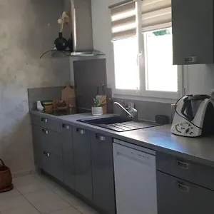  Hébergement de vacances Maison Au Calme